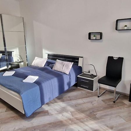 Extra Sok Szobas Apartman Budapest Kozpontjaban Apartamento Exterior foto